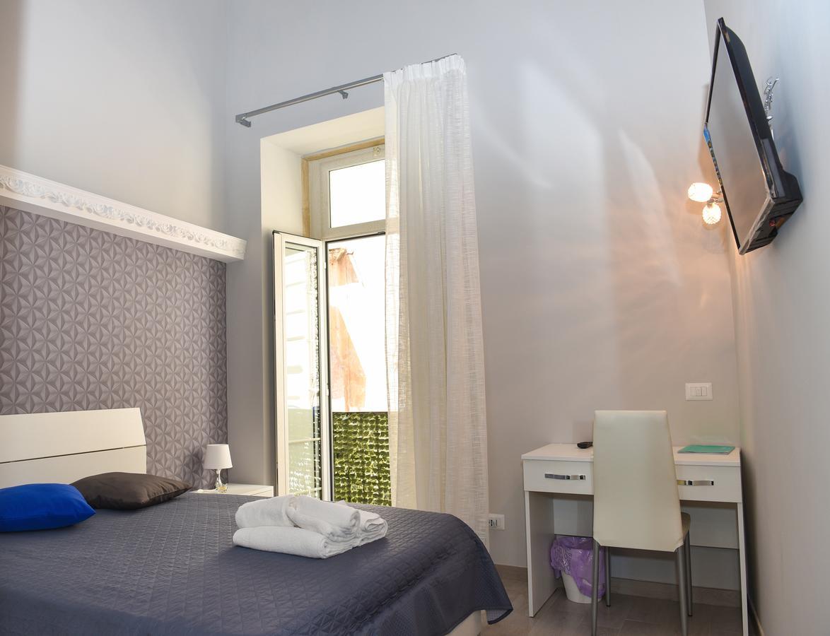 Bed and Breakfast Famigi à Naples Extérieur photo